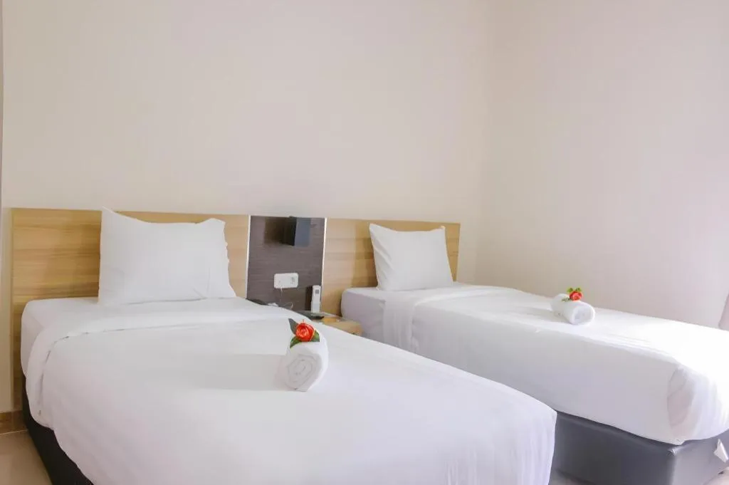 Bed in GARDEN HOTEL MAJALENGKA