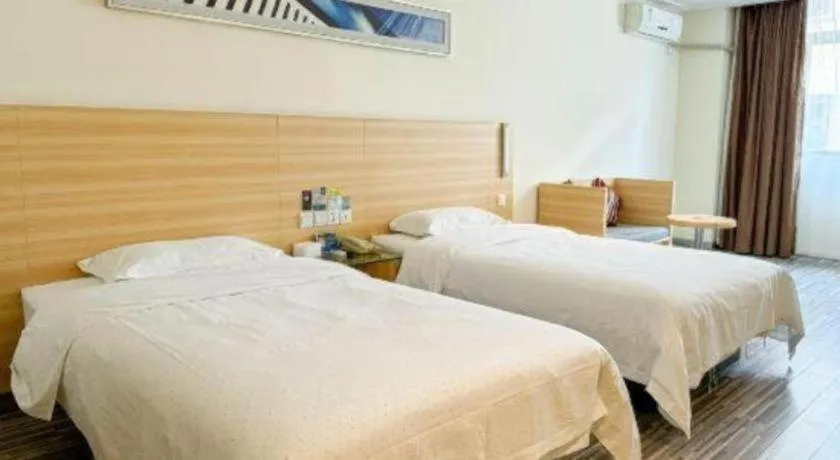 Bed in City Comfort Inn Huizhou Economic College Shuikou Huxi Avenue