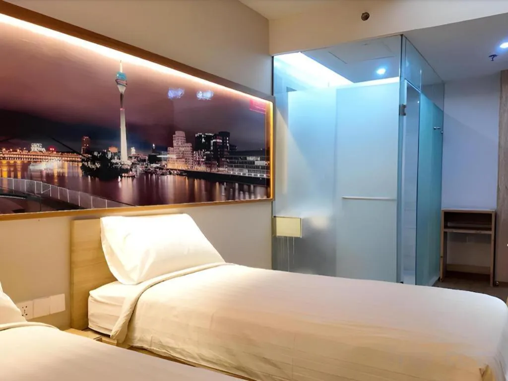 Bed in Smart Hotel