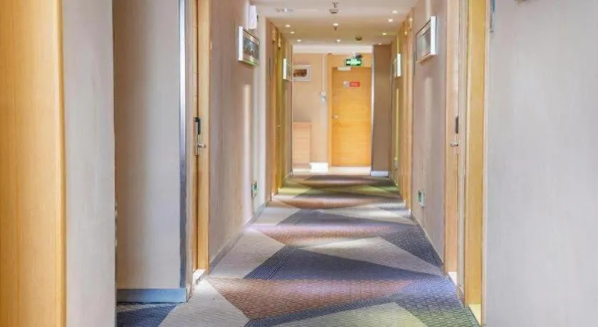 City Comfort Inn Yichang Gezhouba CBD Shopping Center