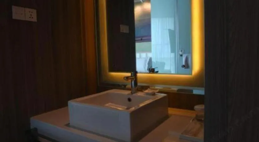 Jinjiang Metropolo Hotel - Qingdao Chengyang District Government