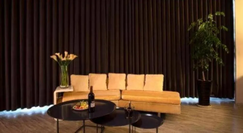 Jinjiang Metropolo Hotel - Qingdao Chengyang District Government