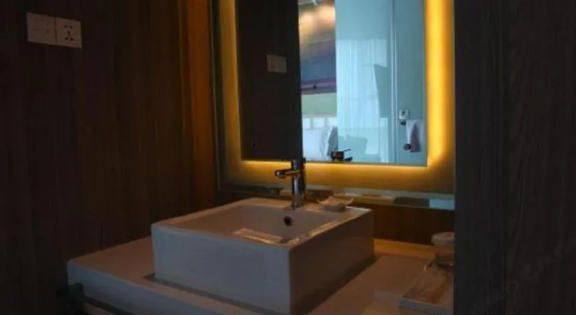 Jinjiang Metropolo Hotel - Qingdao Chengyang District Government