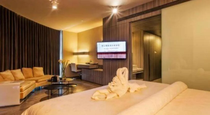 Bed in Jinjiang Metropolo Hotel - Qingdao Chengyang District Government