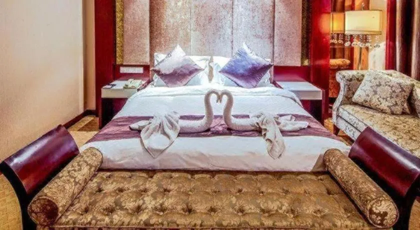 Bed in Pingyao Fengyan Jianguo Hotel