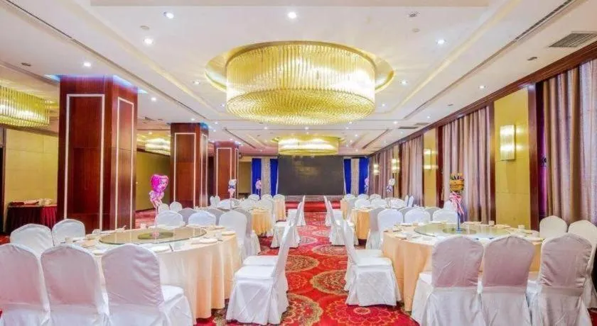 Pingyao Fengyan Jianguo Hotel