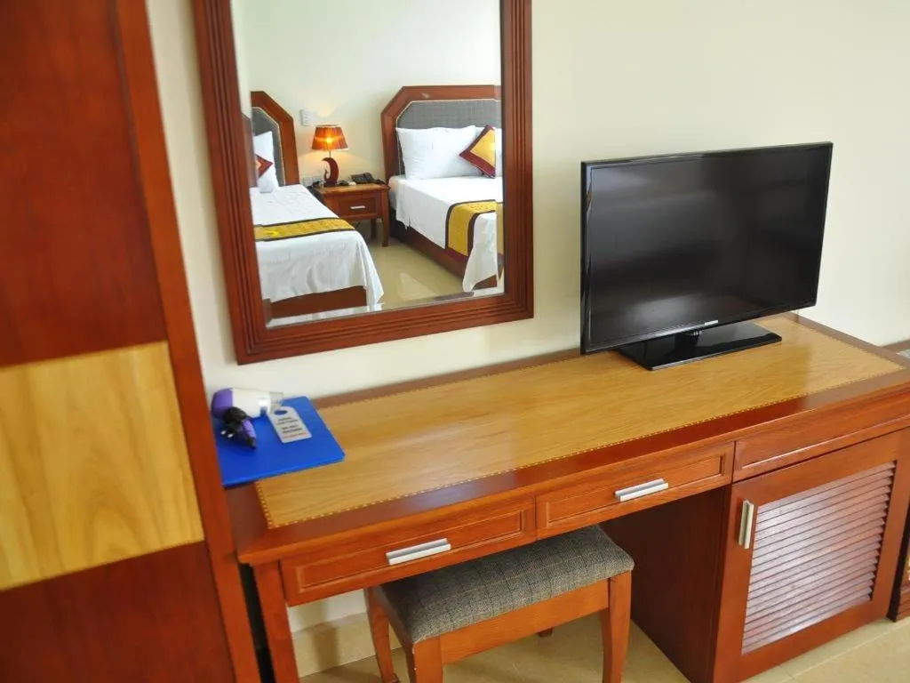 Bed in Hai Long Hotel Cat Ba