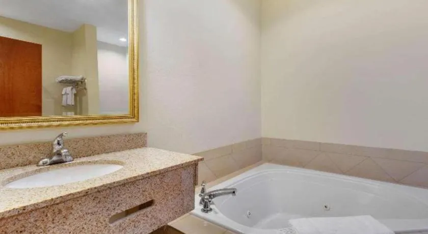 Econo Lodge Eutaw I-20