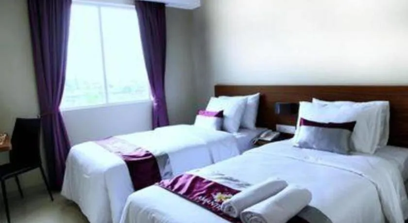 Bed in Amantis Hotel