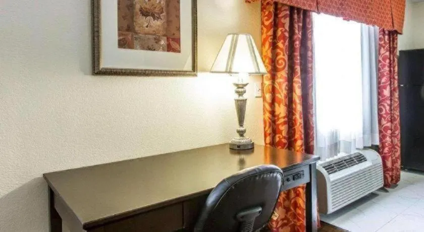 Comfort Inn & Suites Atoka