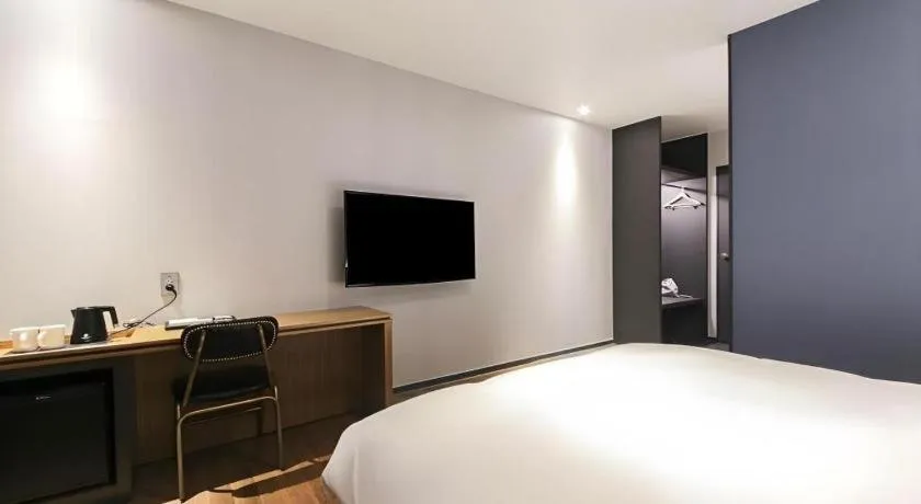 Bed in Gimhae Perfect Hotel