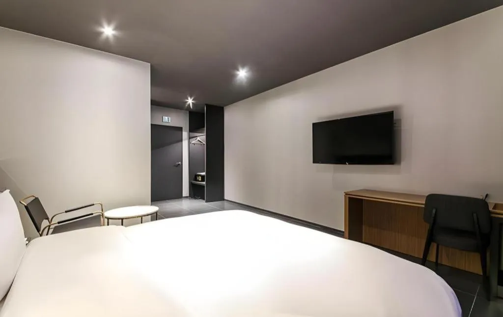 Bed in Gimhae Perfect Hotel