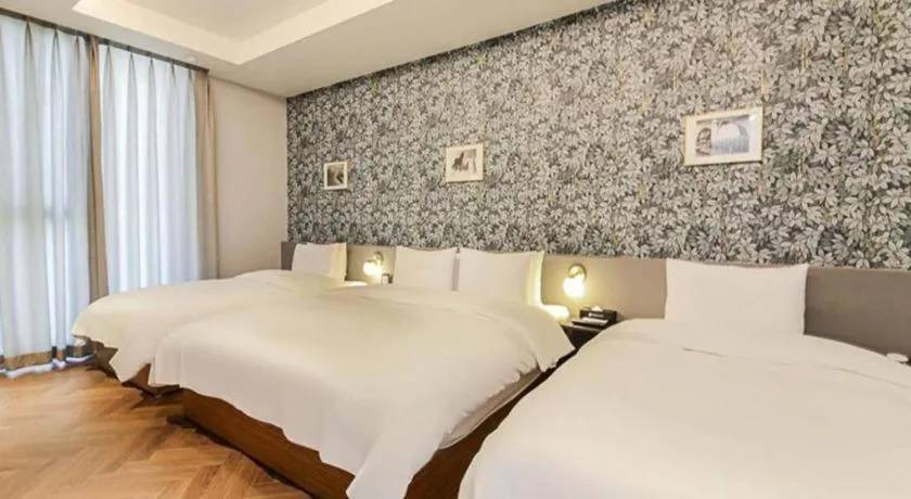 Bed in Gimhae Perfect Hotel