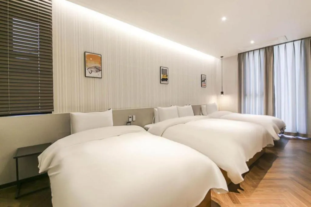 Bed in Gimhae Perfect Hotel