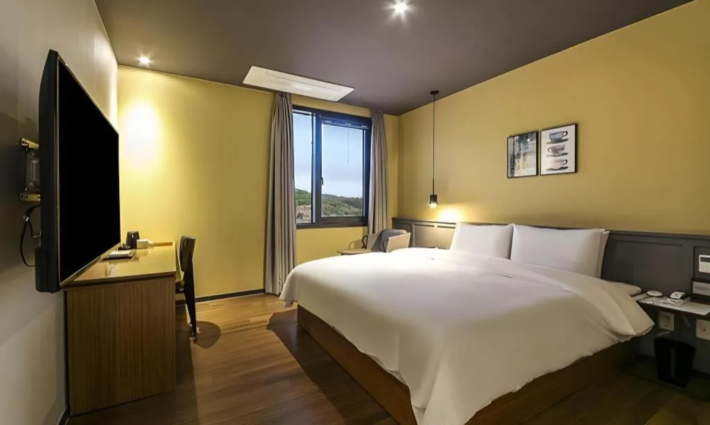 Bed in Gimhae Perfect Hotel