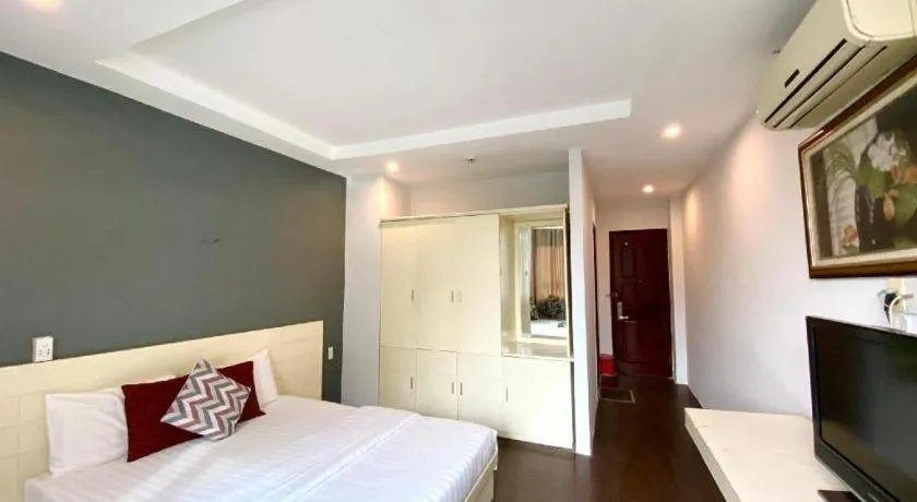 Bed in Mi Linh Hotel