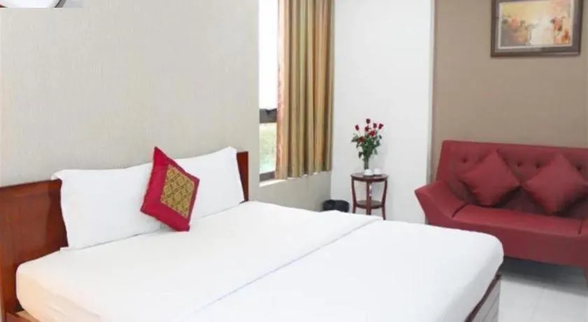 Bed in Mi Linh Hotel