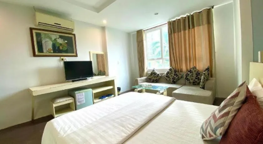 Bed in Mi Linh Hotel