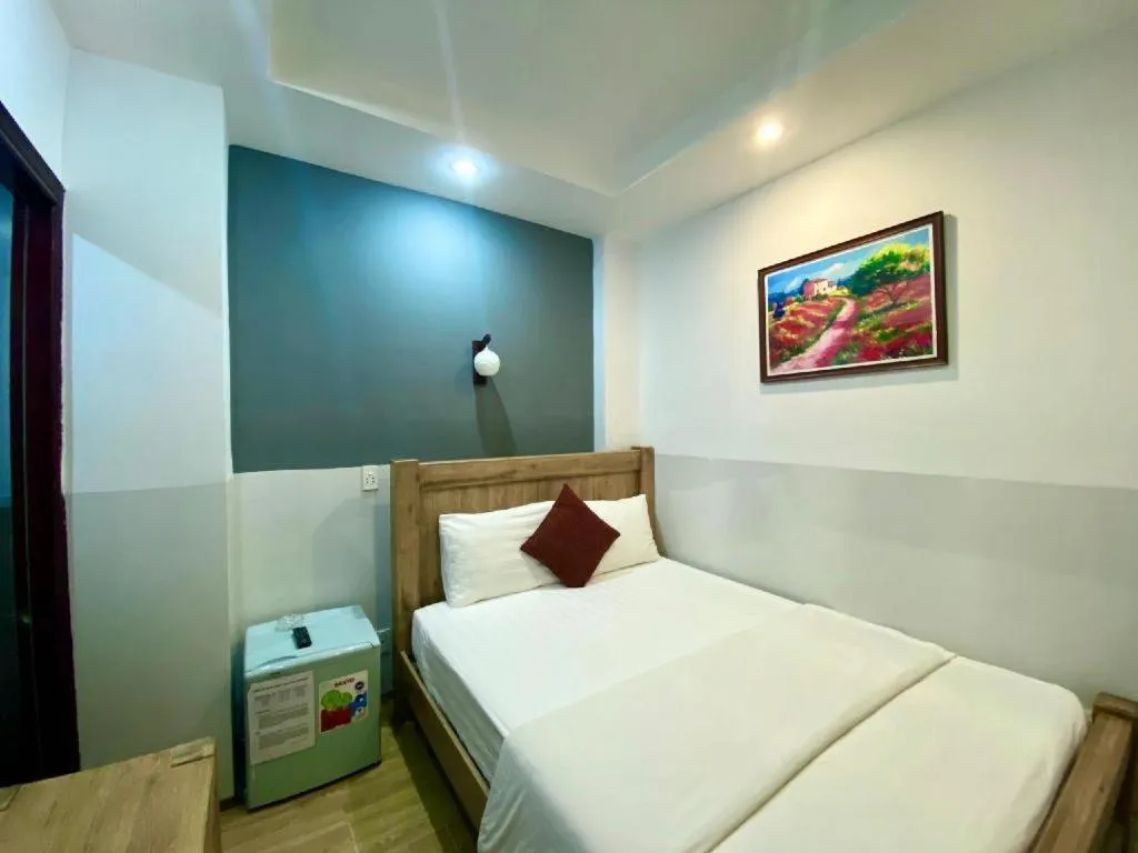 Bed in Mi Linh Hotel