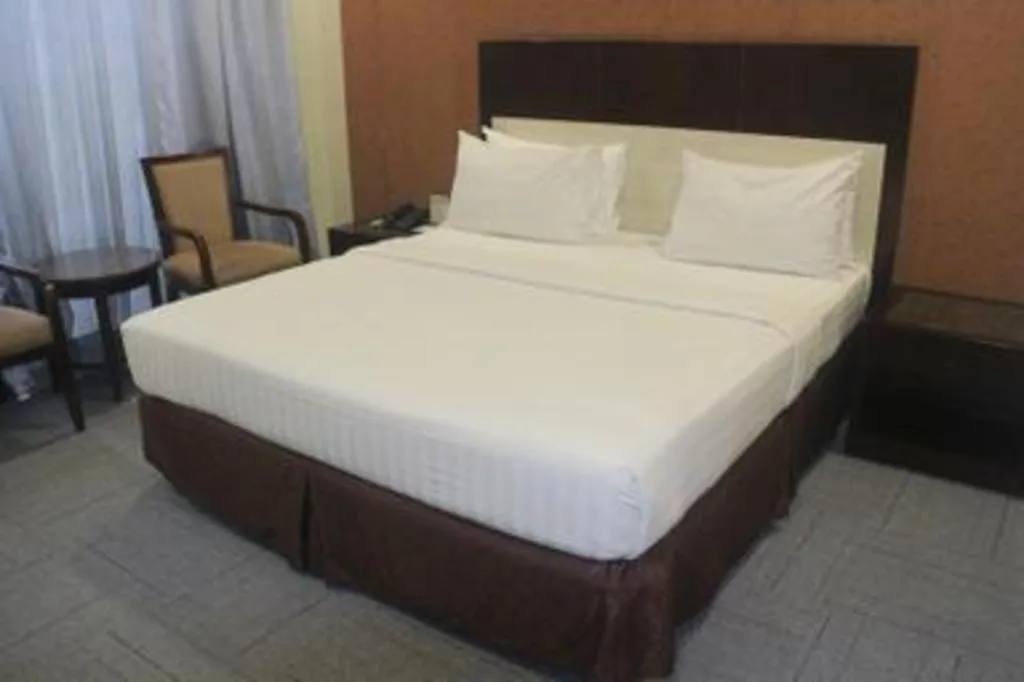 Bed in Narita Classic Hotel