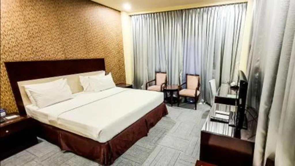 Bed in Narita Classic Hotel