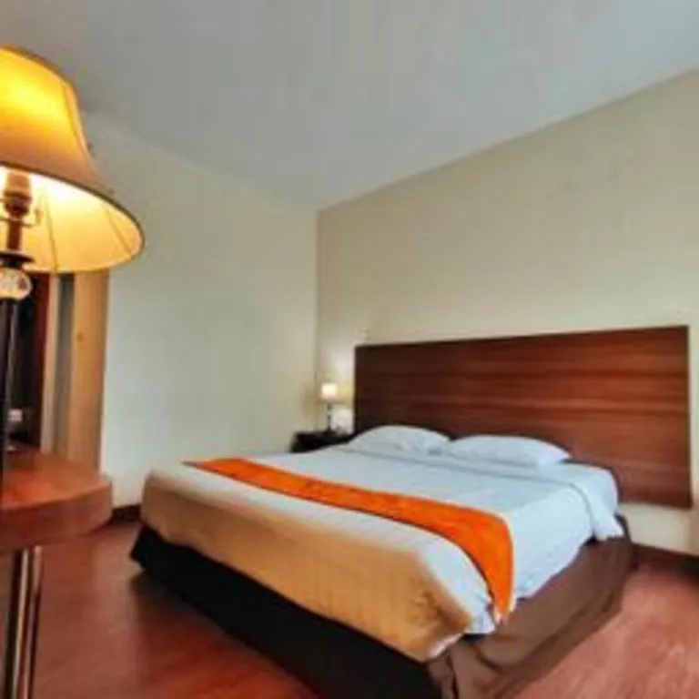 Bed in Satria Wisata Hotel