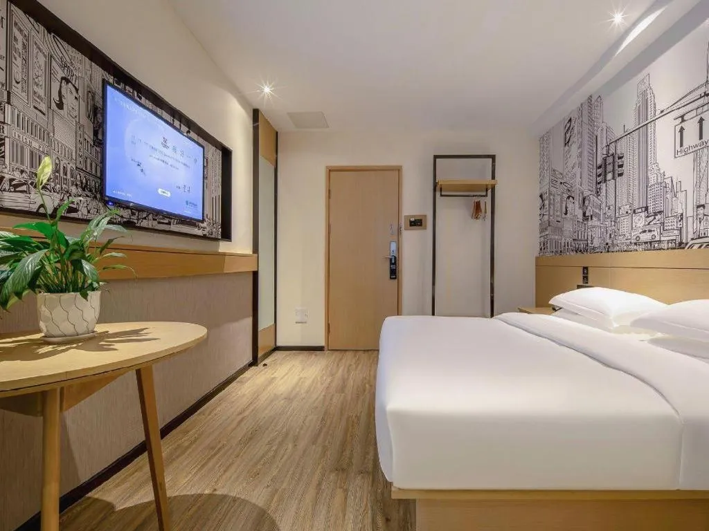 Bed in City Comfort Inn Nanning Railway Station Guangxi University