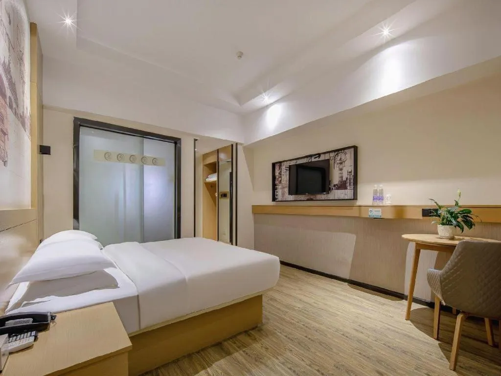 Bed in City Comfort Inn Nanning Railway Station Guangxi University