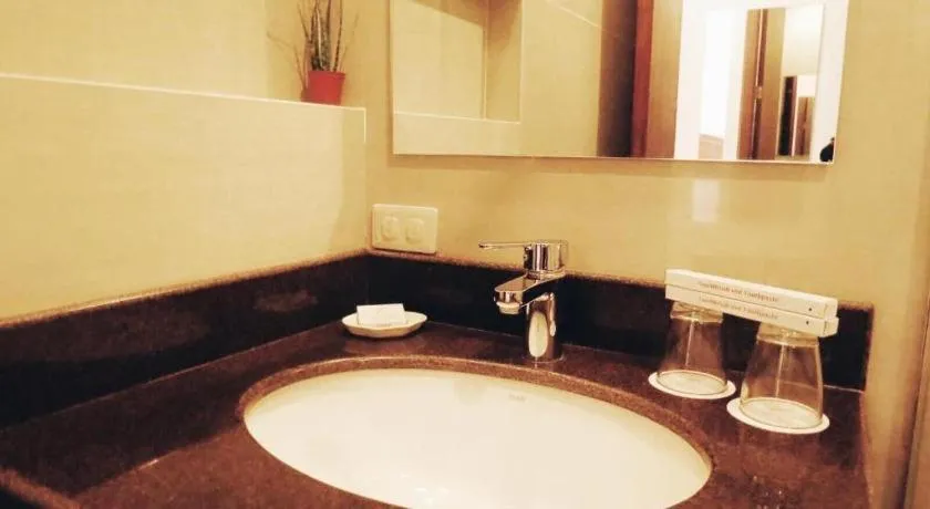 Country Chateau Hotel