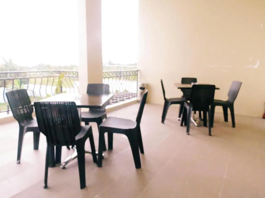 Country Chateau Hotel