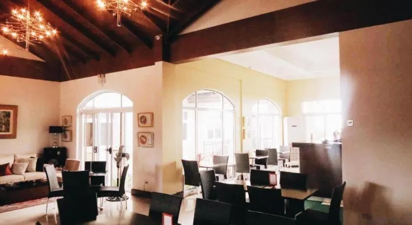 Country Chateau Hotel