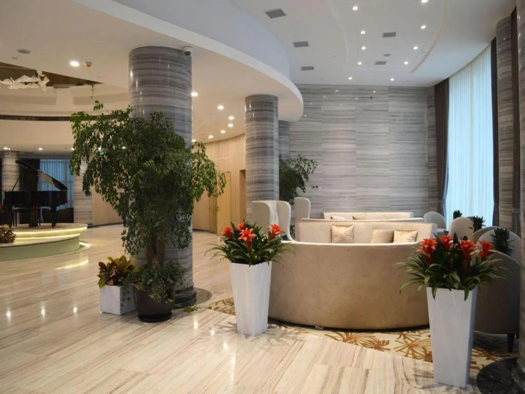 Shanghai Noble Center