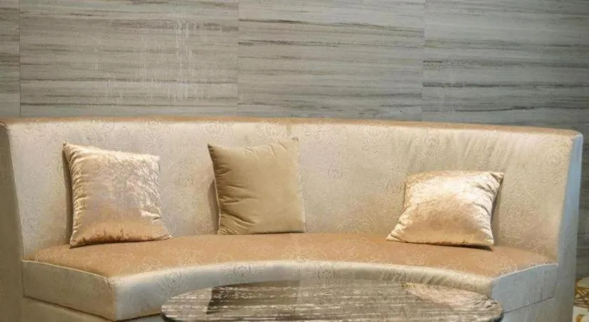 Shanghai Noble Center