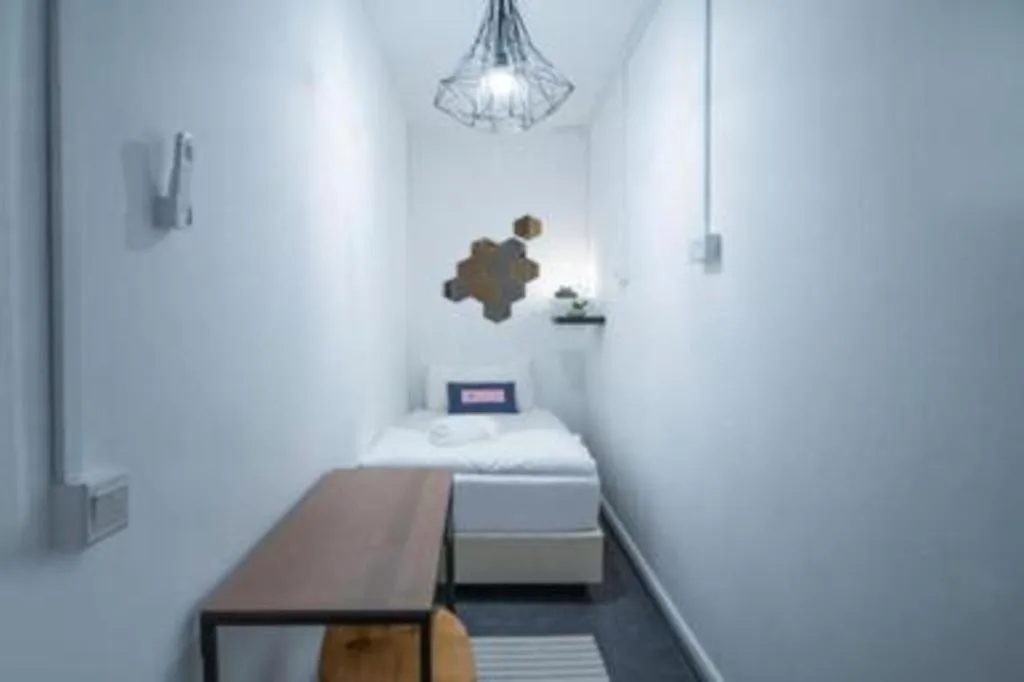 Bed in Capsule@Hive Bugis