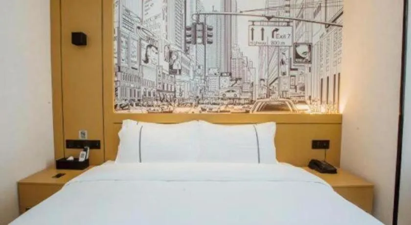 Bed in City Comfort Inn Sanya Sanya Bay Walking Street