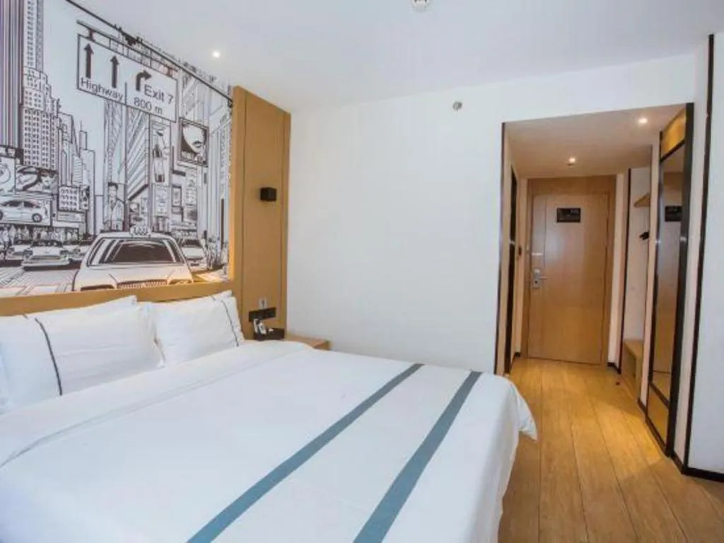 Bed in City Comfort Inn Sanya Sanya Bay Walking Street