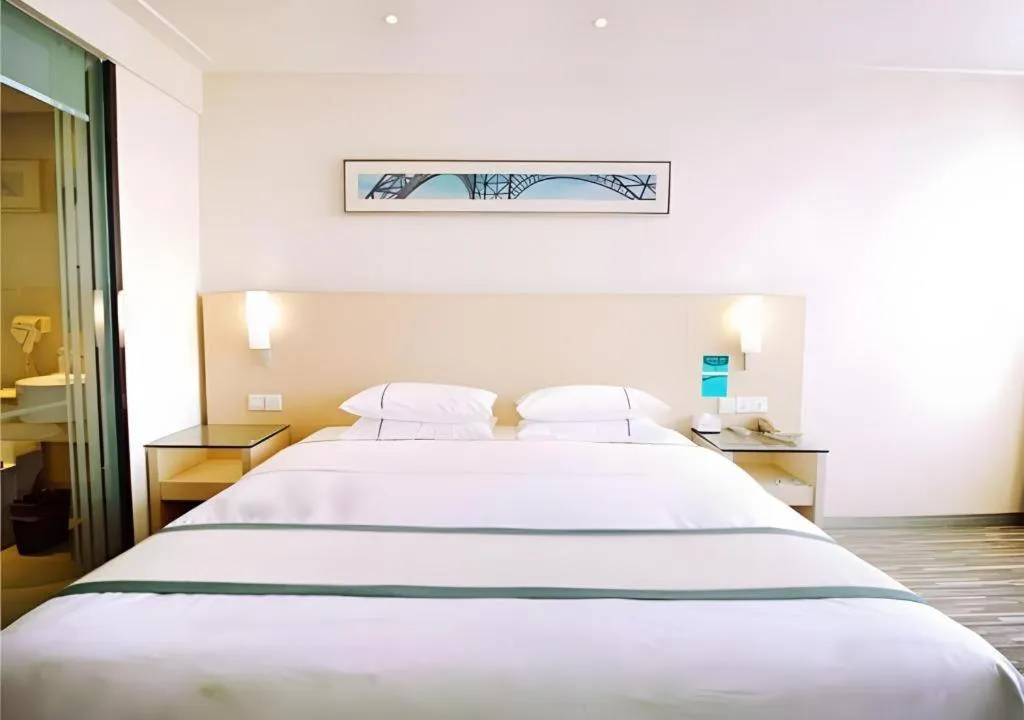 Bed in City Comfort Inn Wuhan Huangpu