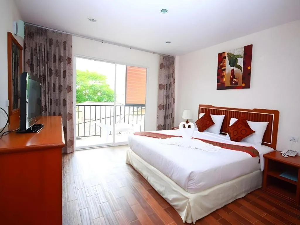 Bed in Paisiri Hotel