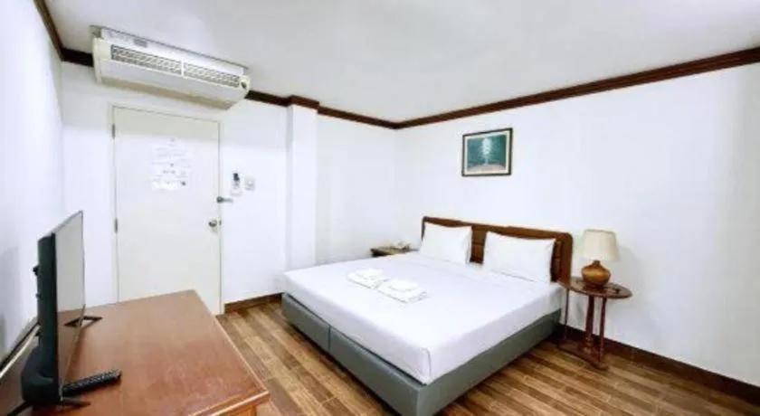 Bed in Paisiri Hotel