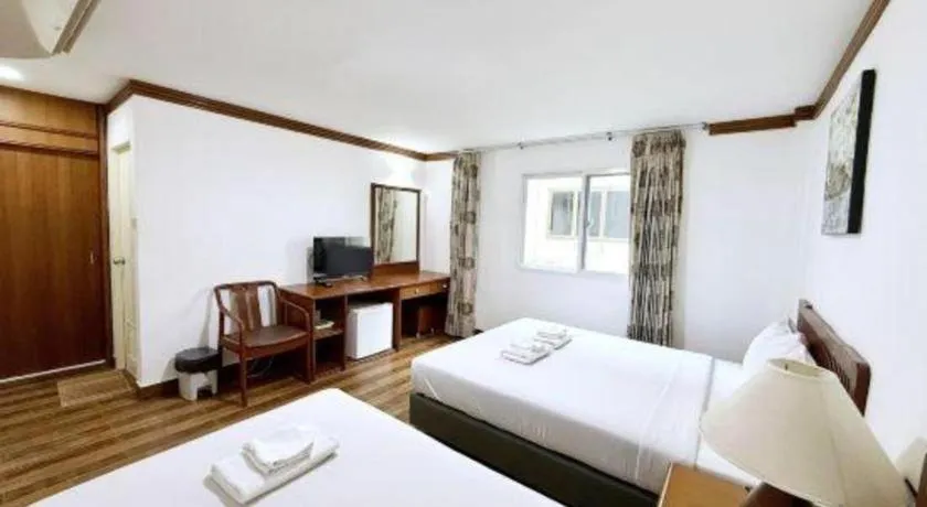 Bed in Paisiri Hotel