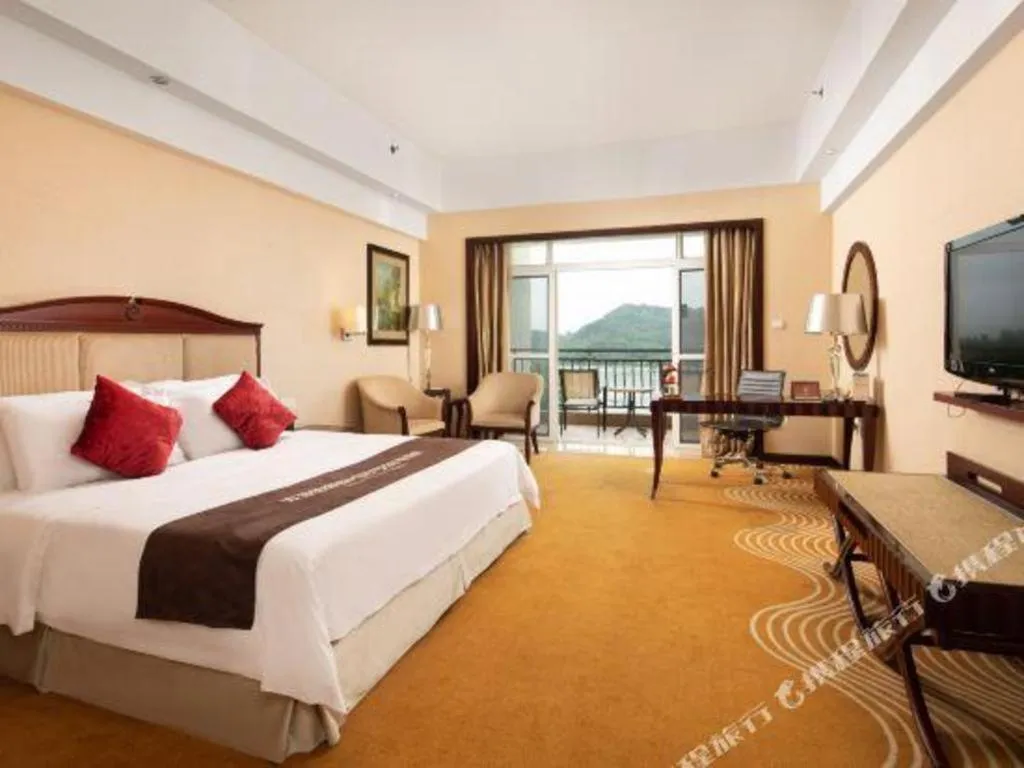 Bed in Country Garden Phoenix Hotel Chizhou Jiuhua Mountain