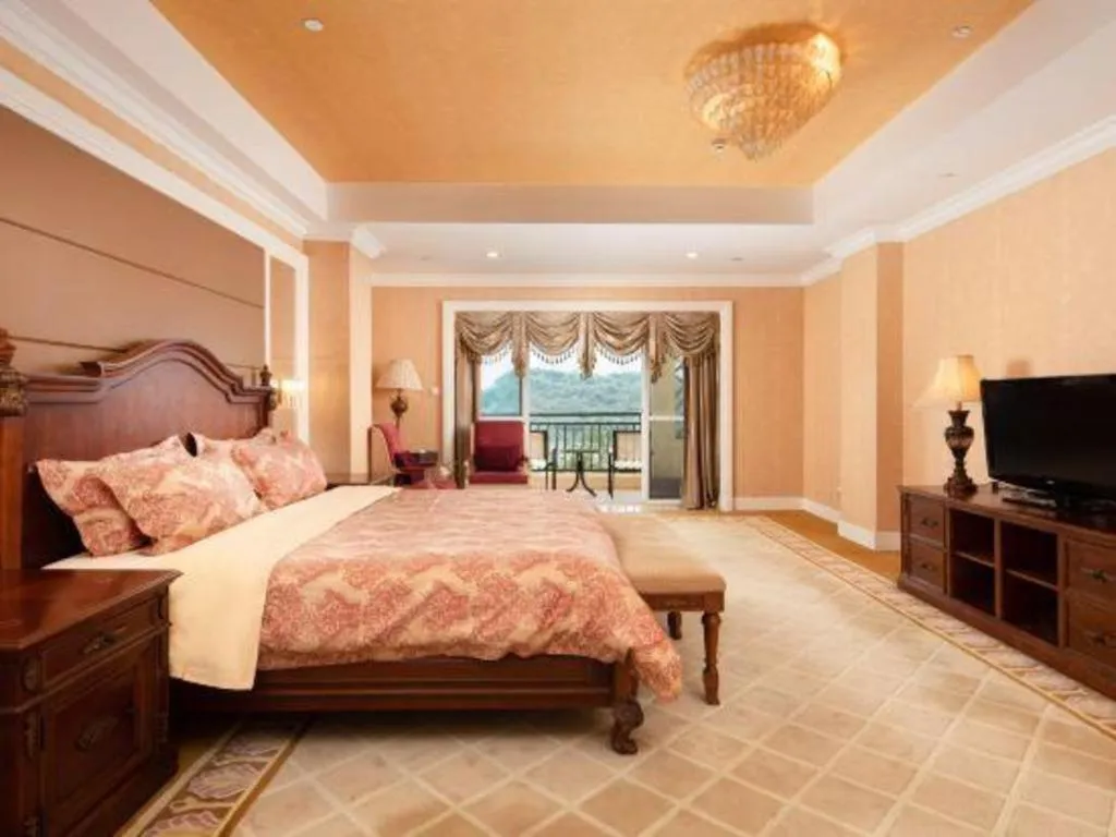 Bed in Country Garden Phoenix Hotel Chizhou Jiuhua Mountain
