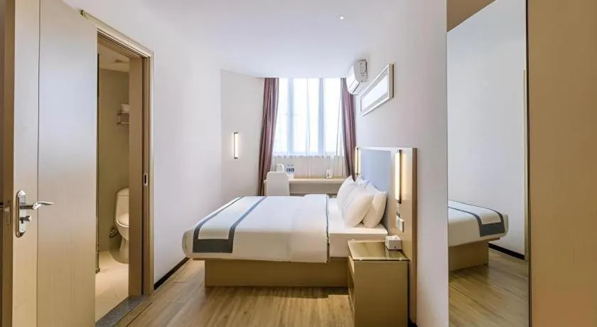 Bed in City Comfort Inn Dangtu High Speed East Railway Station RT-Mart