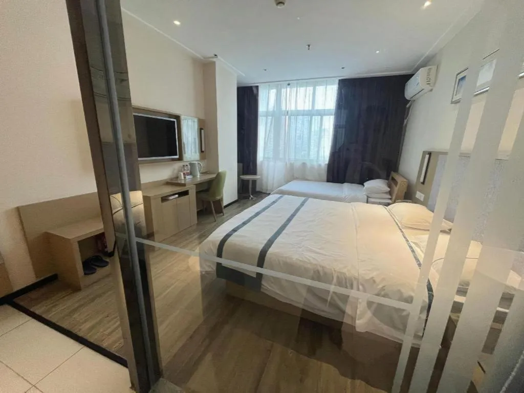 Bed in City Comfort Inn Dangtu High Speed East Railway Station RT-Mart