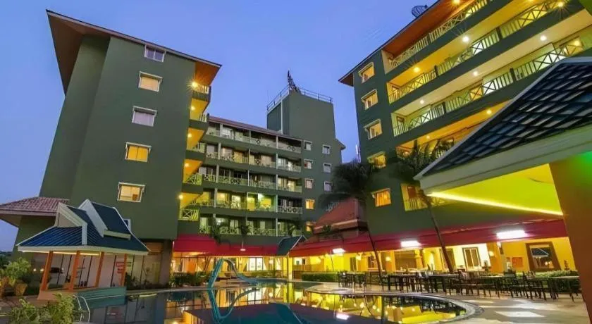 Phuphaya Resort Pattaya
