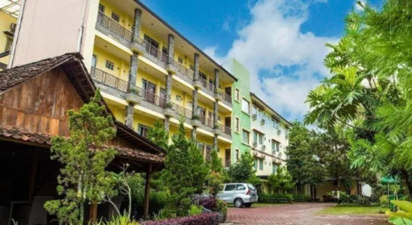 Lotus Bandung Hotel, Cafe, and Meeting Place