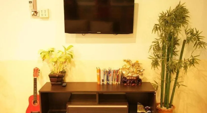 Friends House Resort