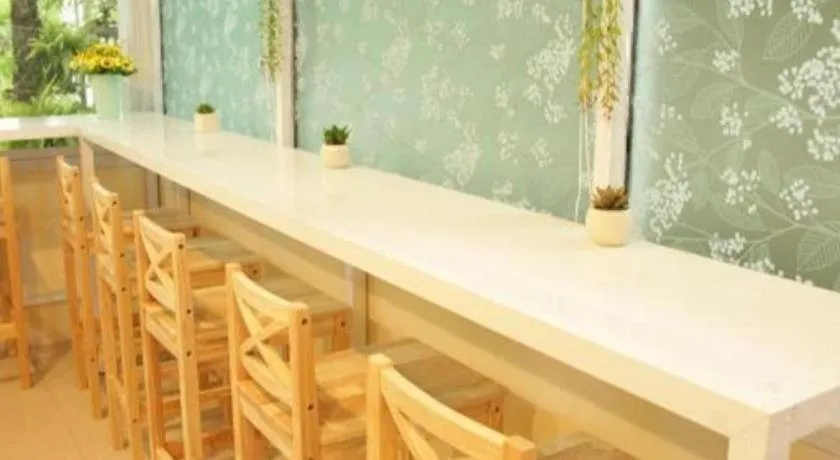 Friends House Resort