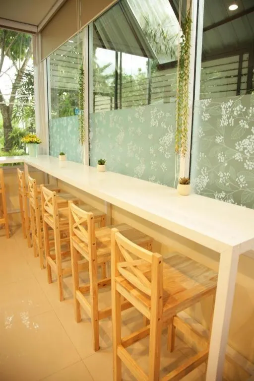 Friends House Resort