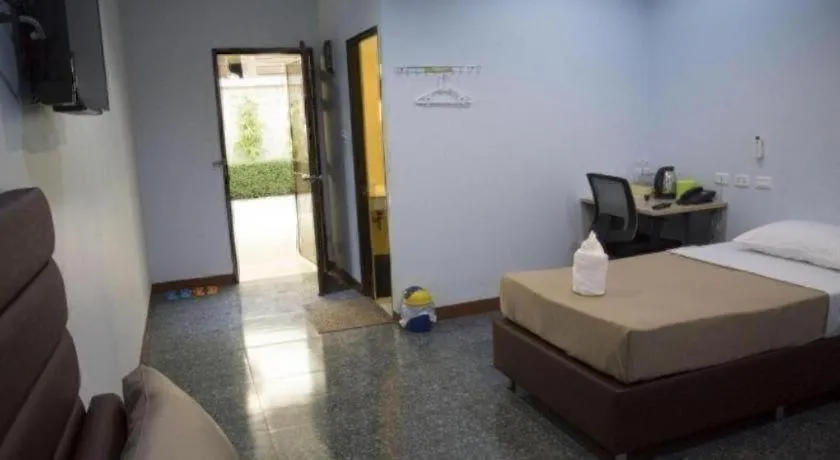 Bed in Friends House Resort